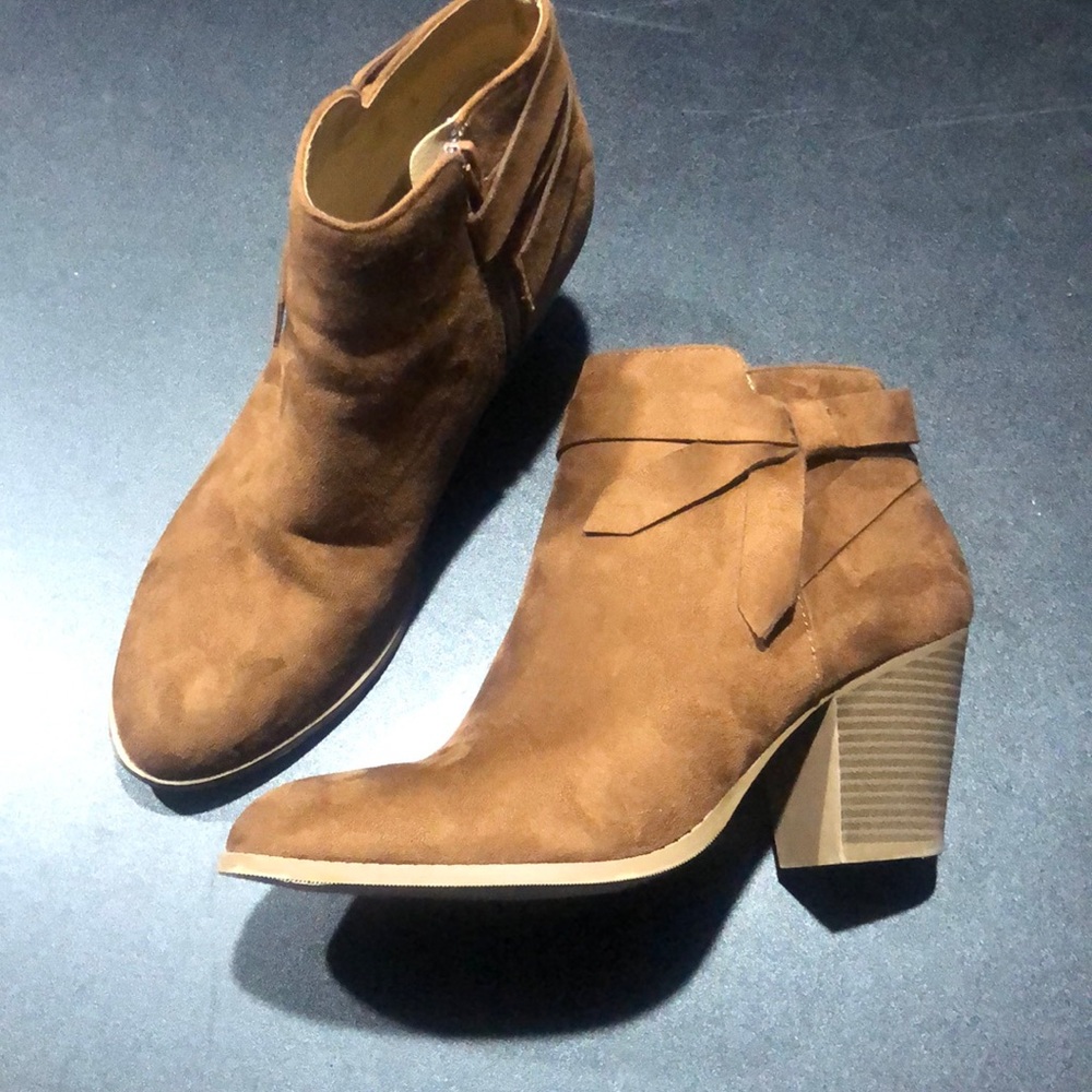 Brown Suede Booties; Sz 10
